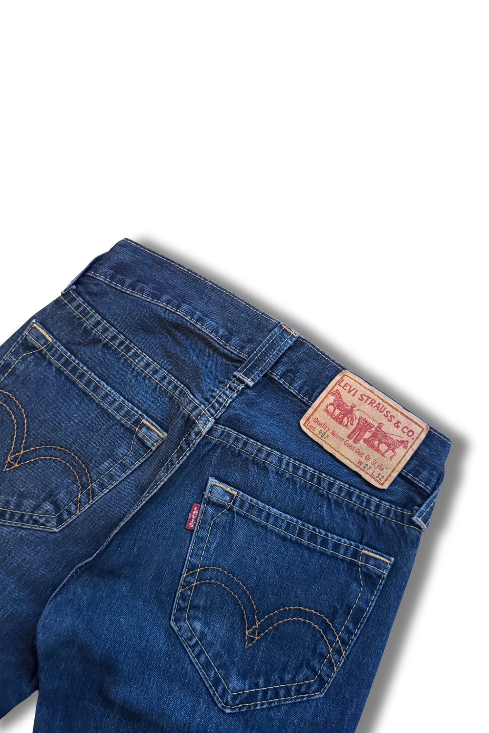 Levis 907