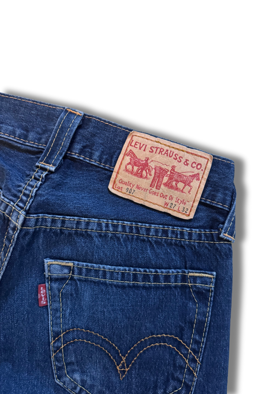 Levis 907