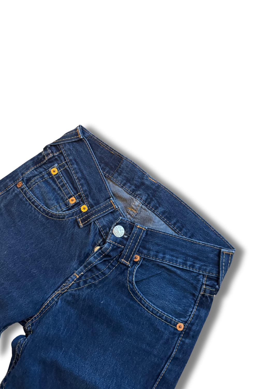 Levis 907