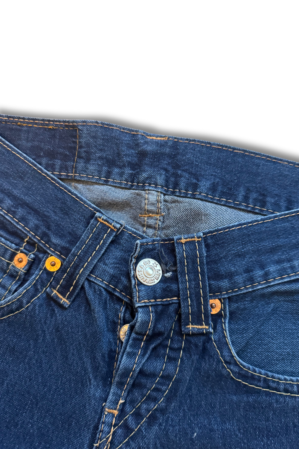 Levis 907