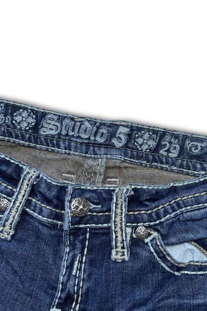 Studio 5 Straight Embroidery
