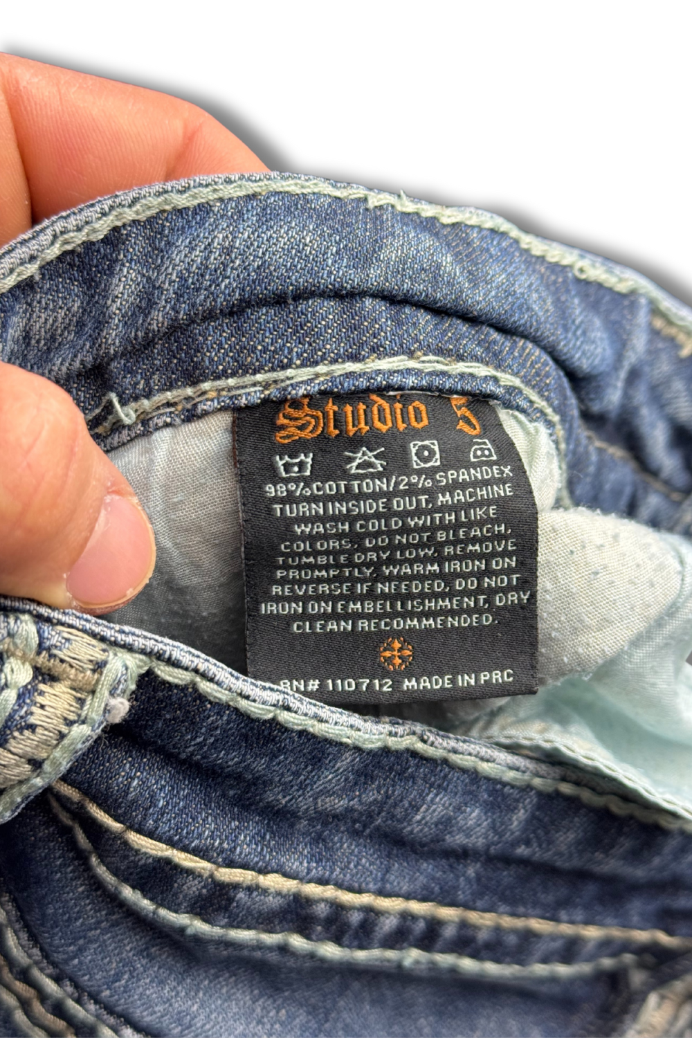 Studio 5 Straight Embroidery