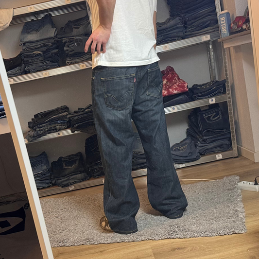Levis 509 Jeans
