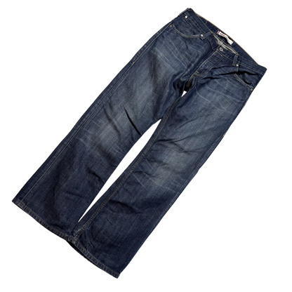 Levis 506 Standard