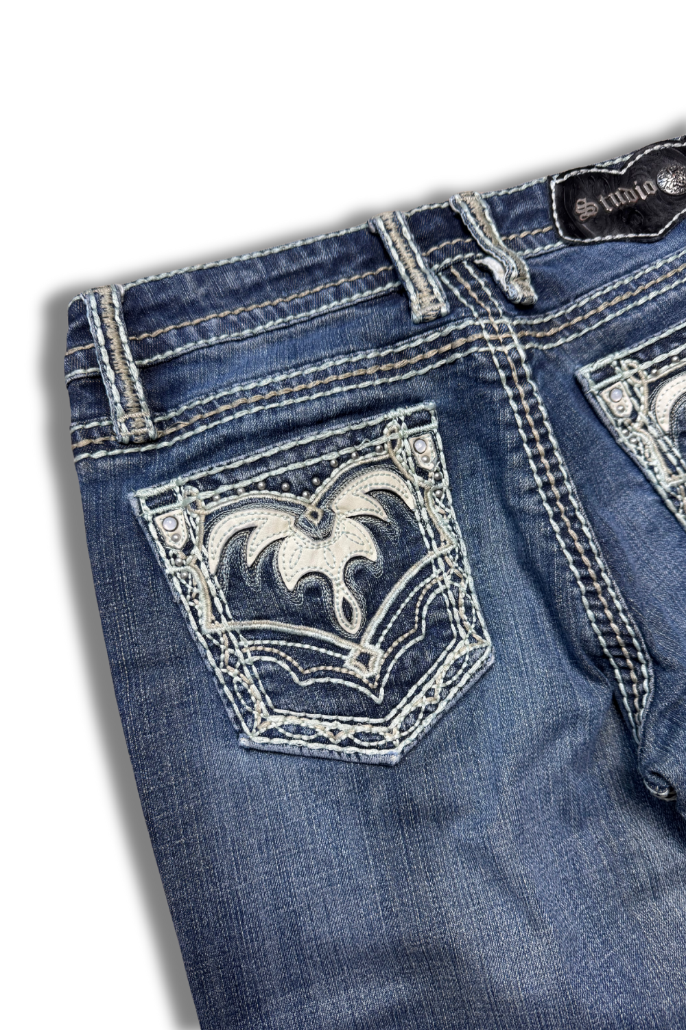 Studio 5 Straight Embroidery