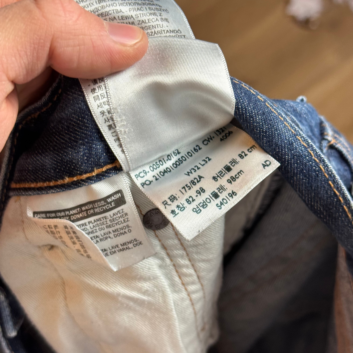 Levis Lot 501 Jeans