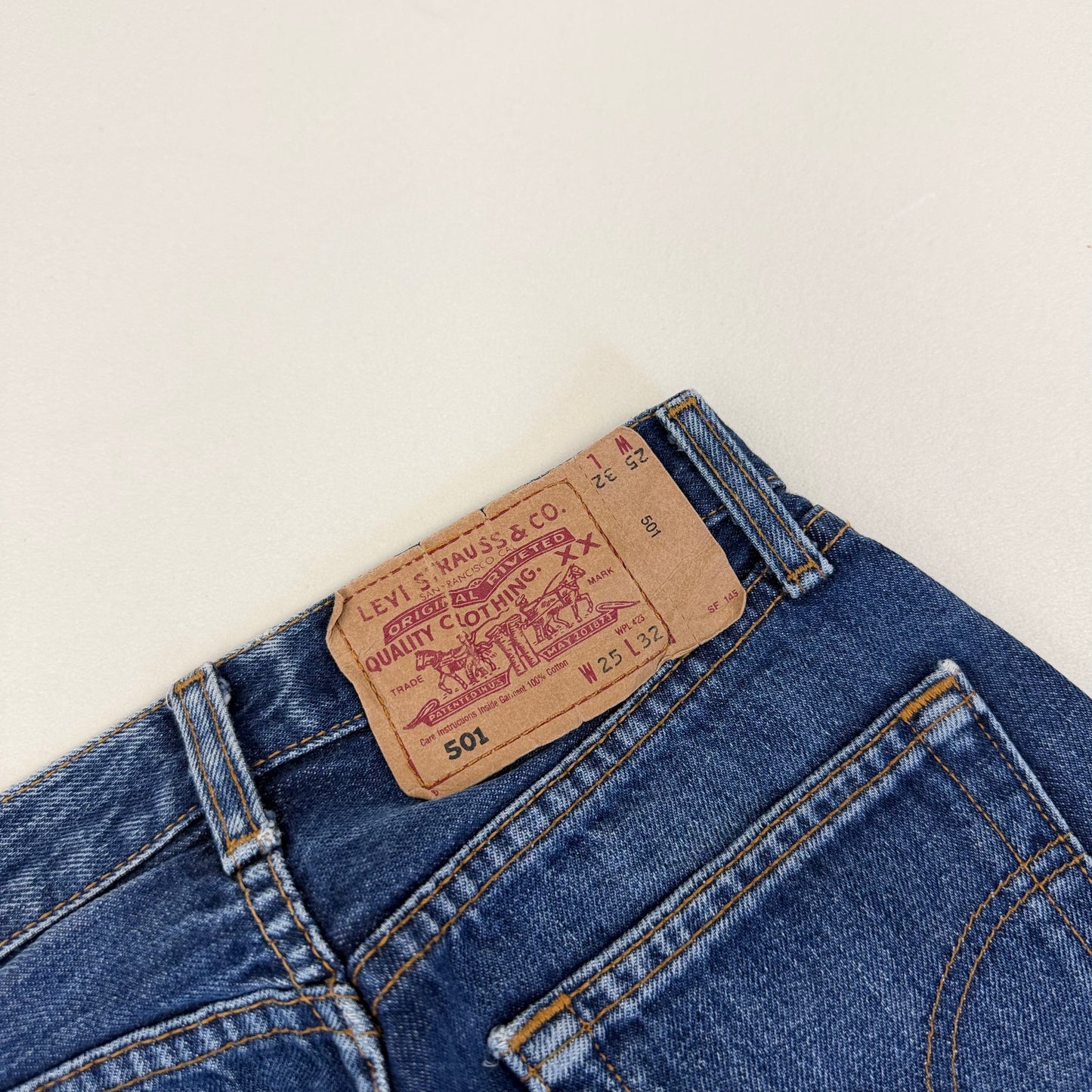 Levis 501 Straight