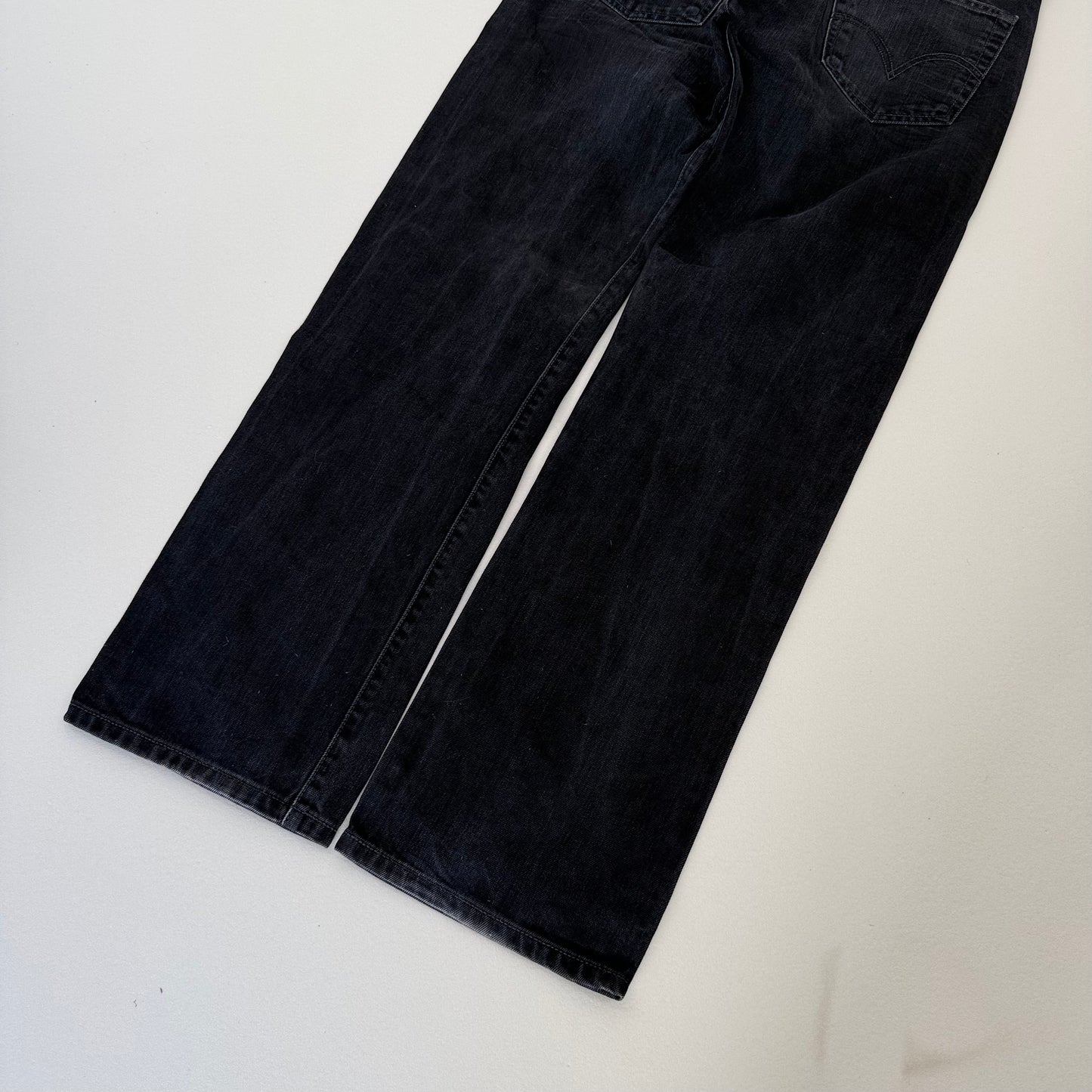 Levis 501 Straight Schwarz