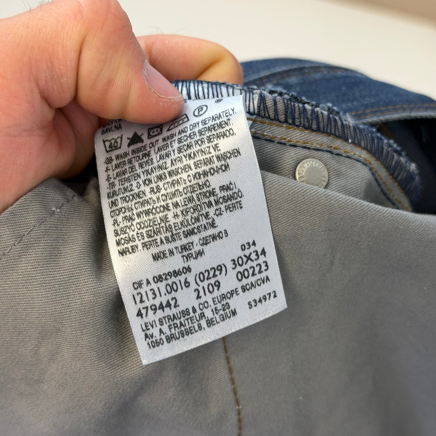 Levis Engineered Jeans