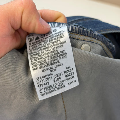 Levis Engineered Jeans